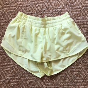 Lululemon hotty hot short neon yellow size 6